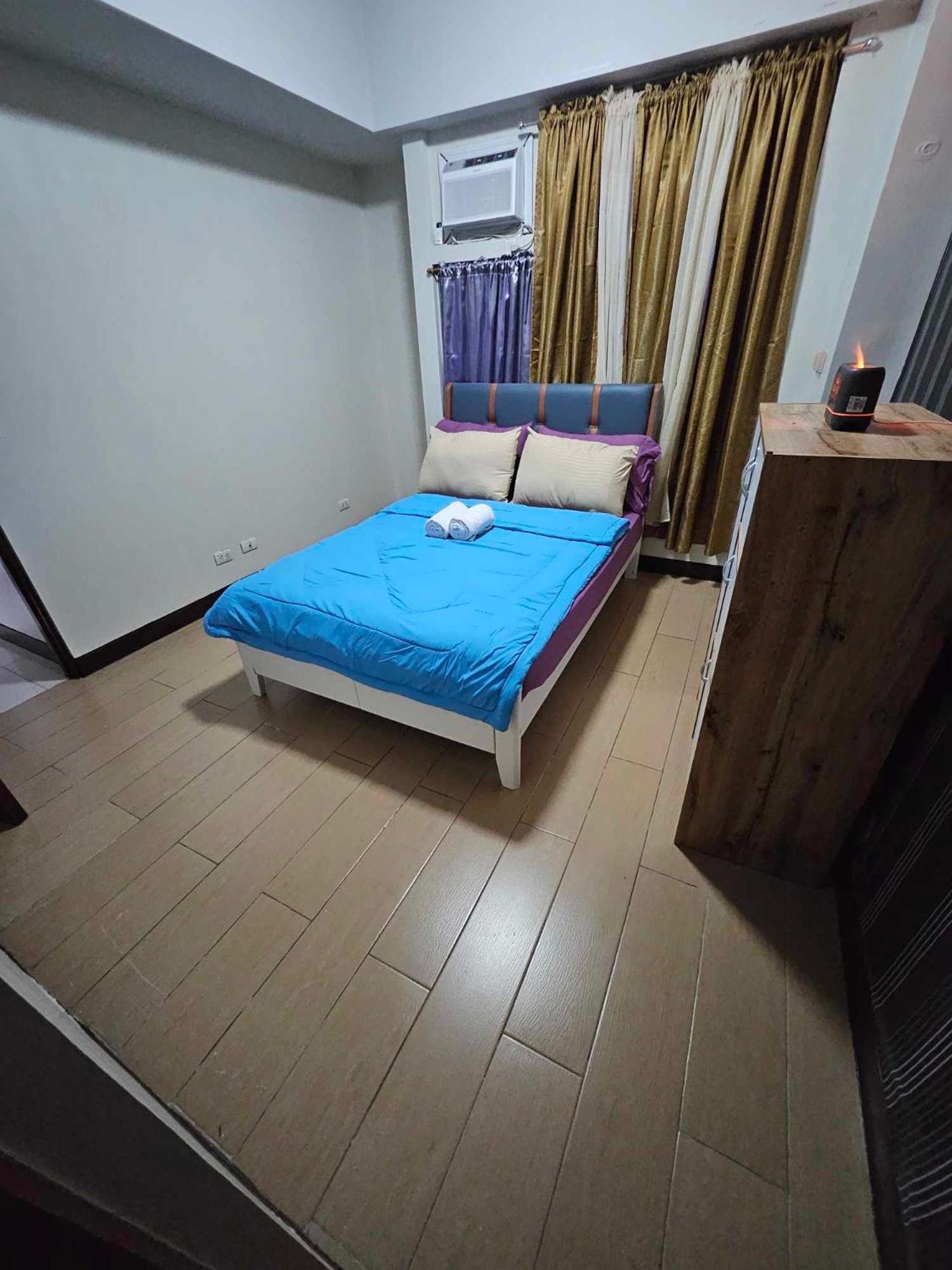 Cubao Manhattan Heights Unit 5A Tower C Quezon City Dış mekan fotoğraf