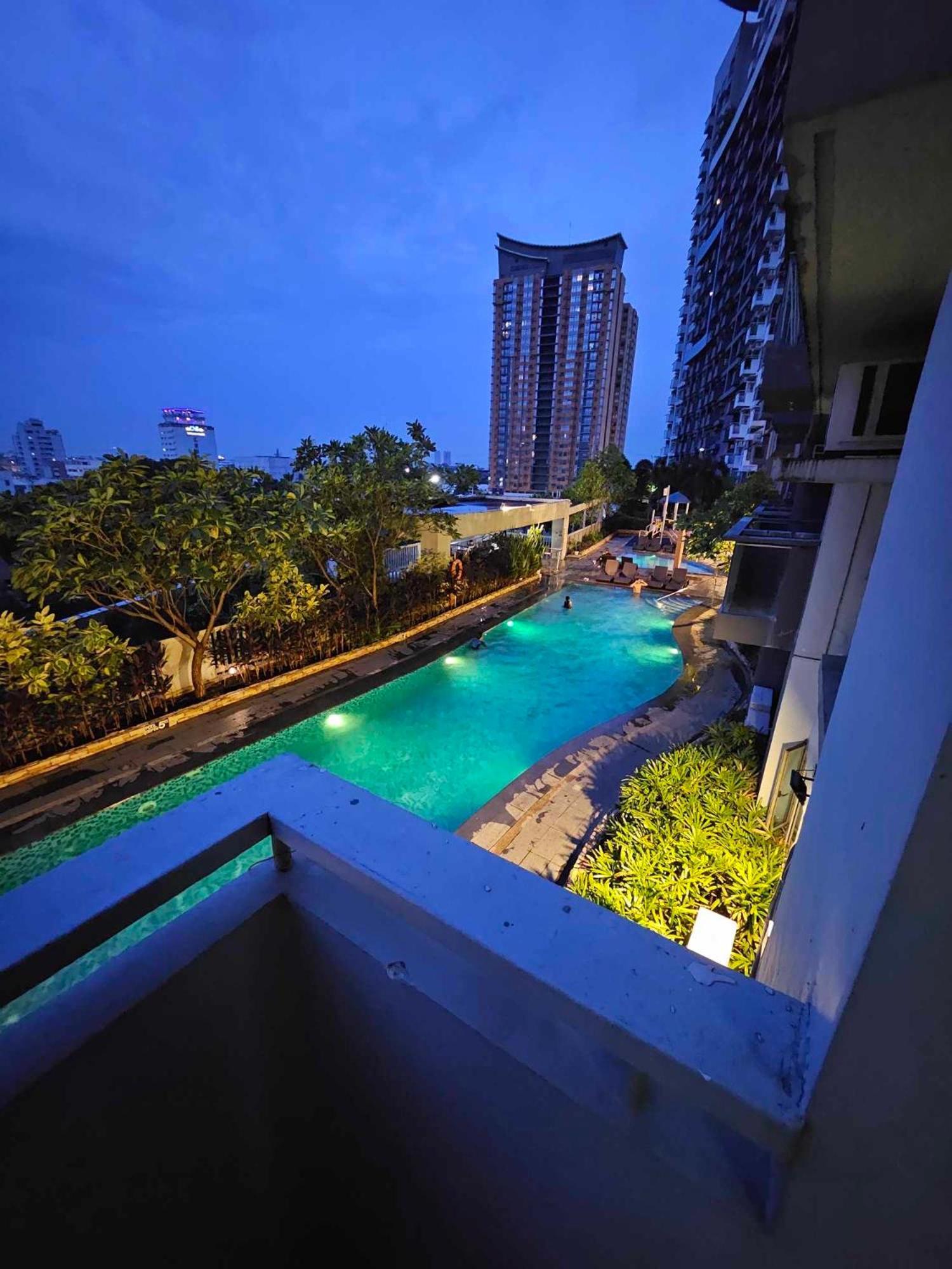 Cubao Manhattan Heights Unit 5A Tower C Quezon City Dış mekan fotoğraf