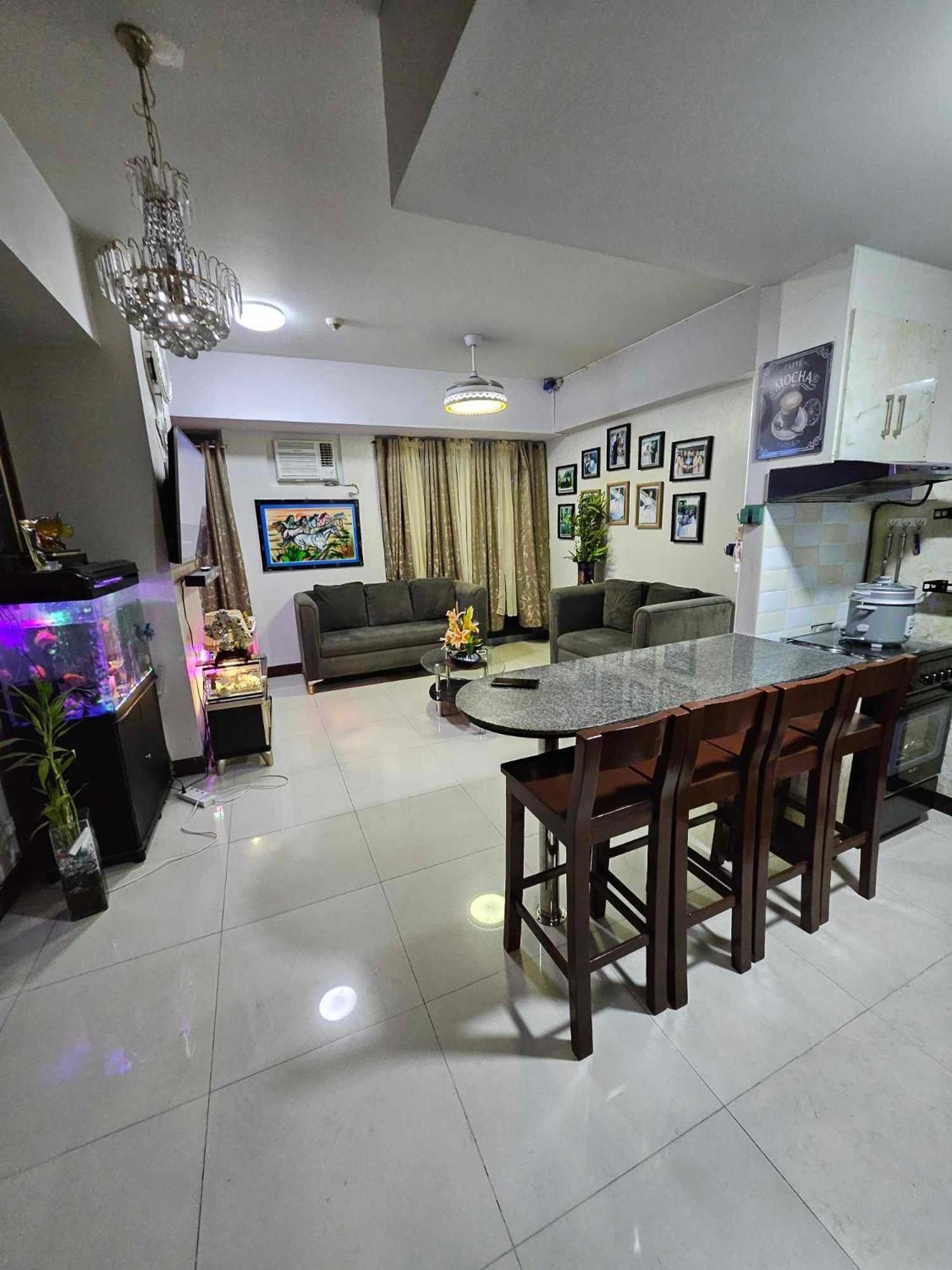Cubao Manhattan Heights Unit 5A Tower C Quezon City Dış mekan fotoğraf