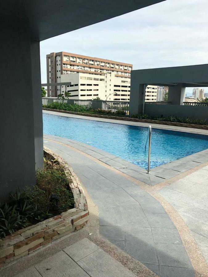 Cubao Manhattan Heights Unit 5A Tower C Quezon City Dış mekan fotoğraf