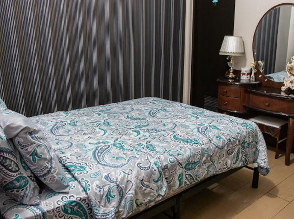 Cubao Manhattan Heights Unit 5A Tower C Quezon City Dış mekan fotoğraf