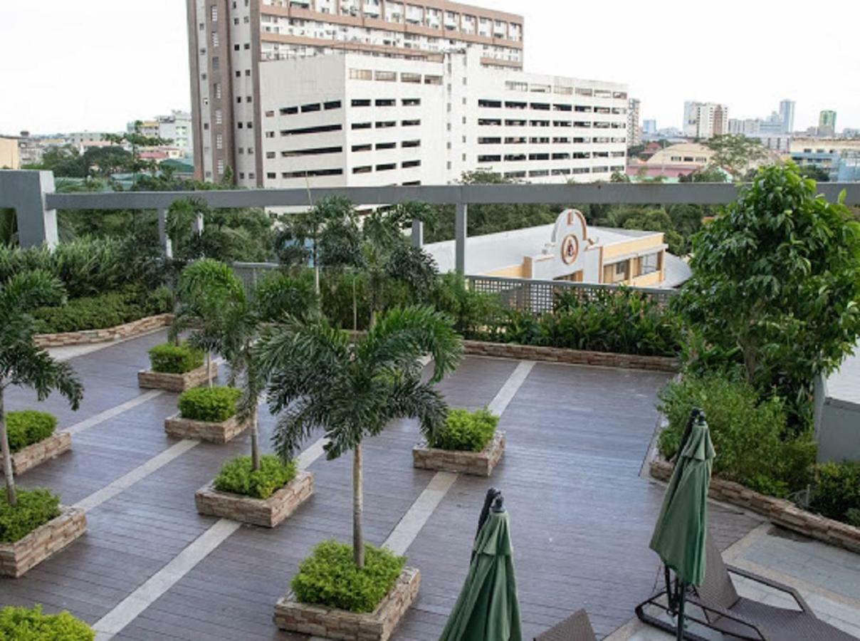 Cubao Manhattan Heights Unit 5A Tower C Quezon City Dış mekan fotoğraf