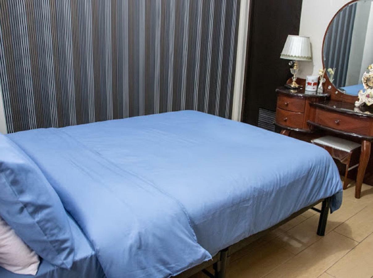 Cubao Manhattan Heights Unit 5A Tower C Quezon City Dış mekan fotoğraf