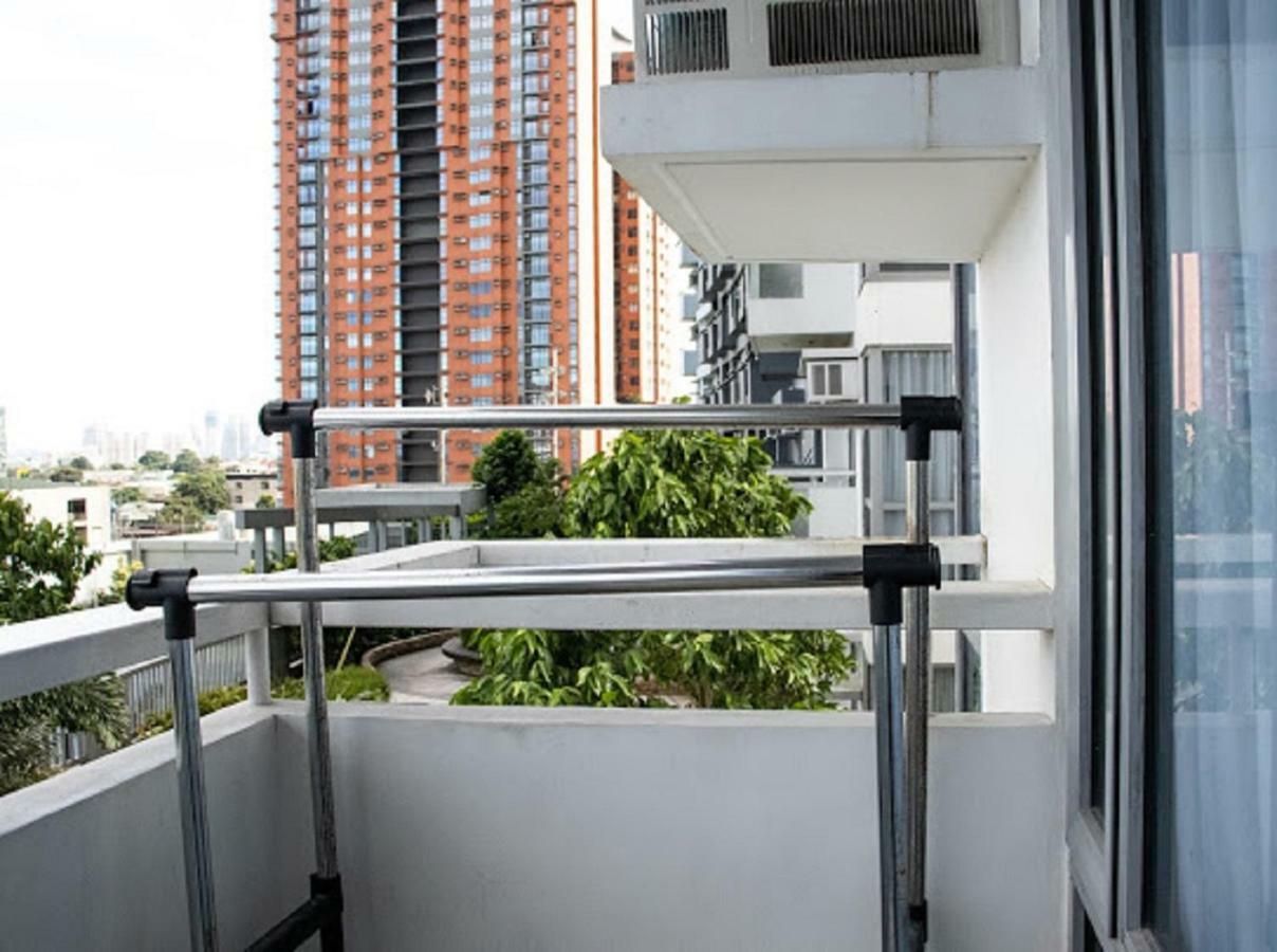 Cubao Manhattan Heights Unit 5A Tower C Quezon City Dış mekan fotoğraf